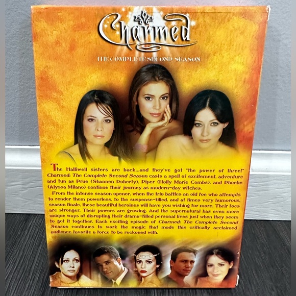 Charmed the complete second season DVD - great condition - Picture 2 of 3
